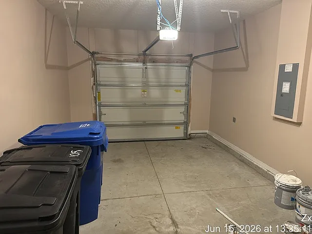 105 Whitland Way — Photo 2