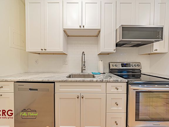 3rd image of 145 Englewood Ave APT 27