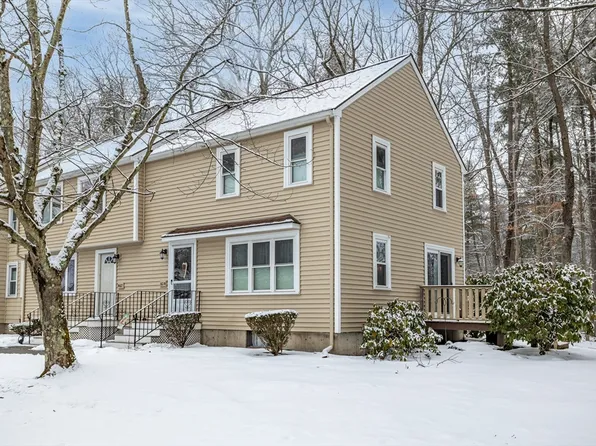 601 Cardinal Ln, Tyngsboro, MA 01879