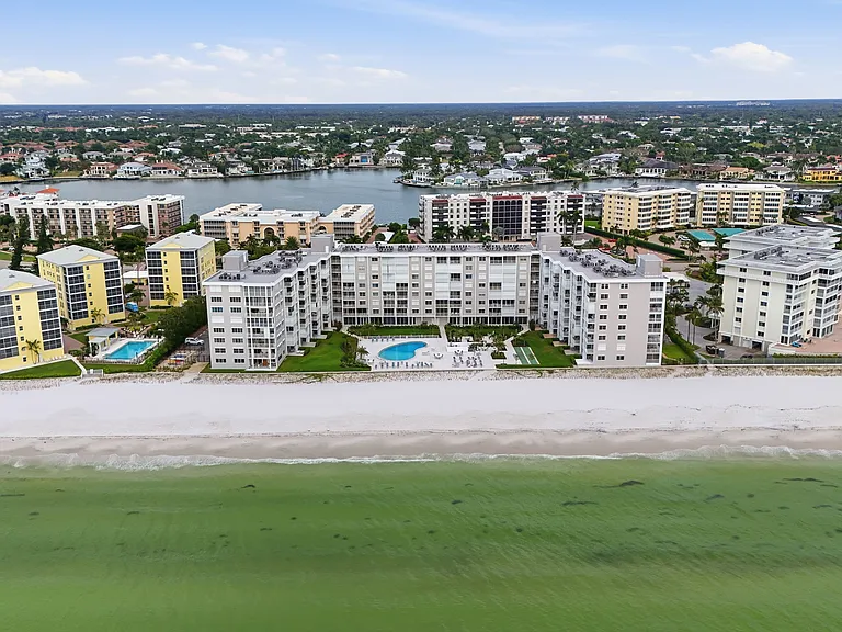3443 Gulf Shore Blvd N #1 — Photo 41
