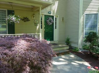 267 Wickham Rd, North Kingstown, RI 02852