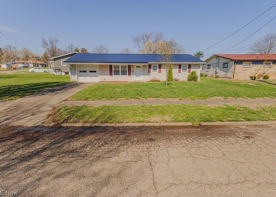 1st image of 143 Riverview Dr