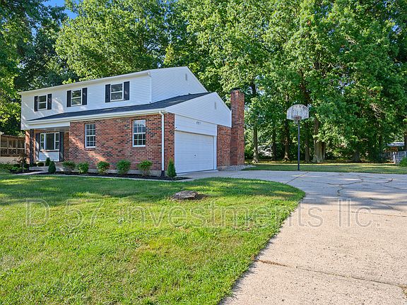 4th image of 806 Picket Way