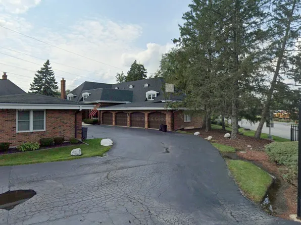 12610 S London Ln APT 1, Palos Heights, IL 60463