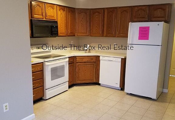 4th image of 2822 Sutton Ave