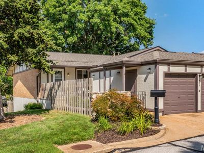995 Cardello Dr, Ballwin, MO, 63021