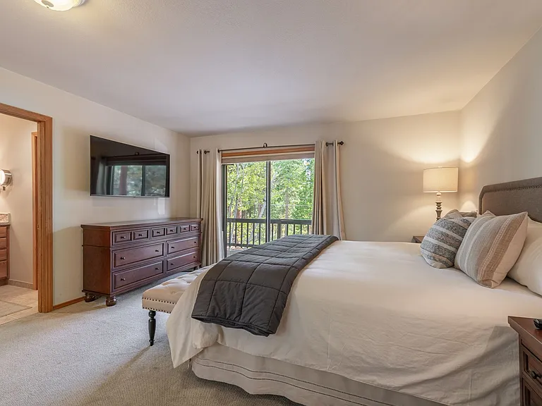 7611 Kingswood Dr — Photo 23