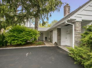 11 Fountain Rd, Briarcliff Manor, NY 10510