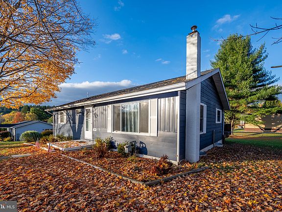 2nd image of 309 Woodland Dr