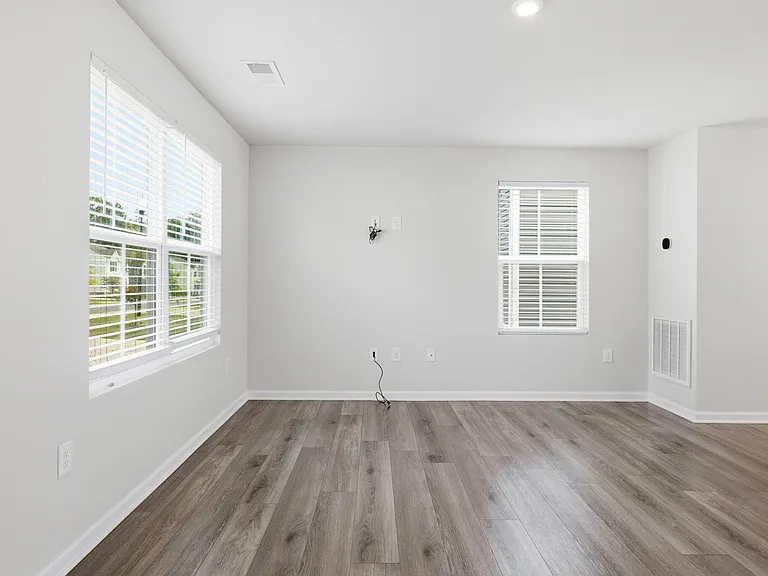 1432 Burgundy Bluff Ln — Photo 14