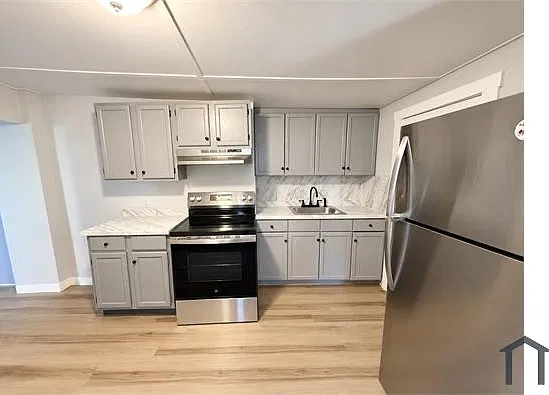 2 bed, 1028 sqft, $1,850 — Photo 2