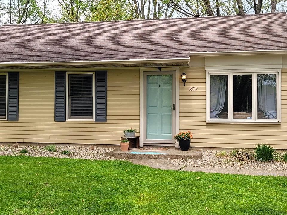 1st image of 1809 N Maddox Dr