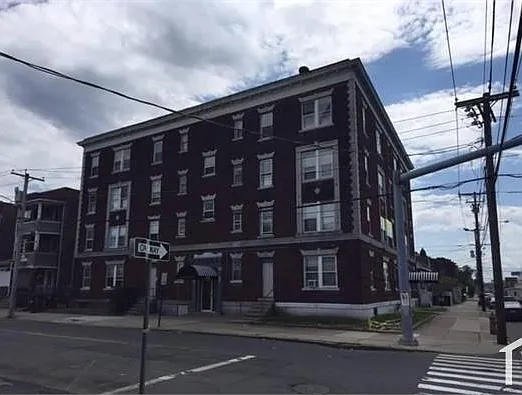 1589 Fairfield Ave #7