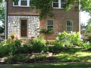 2918 Ridgeview Dr, Saint Louis, MO 63121