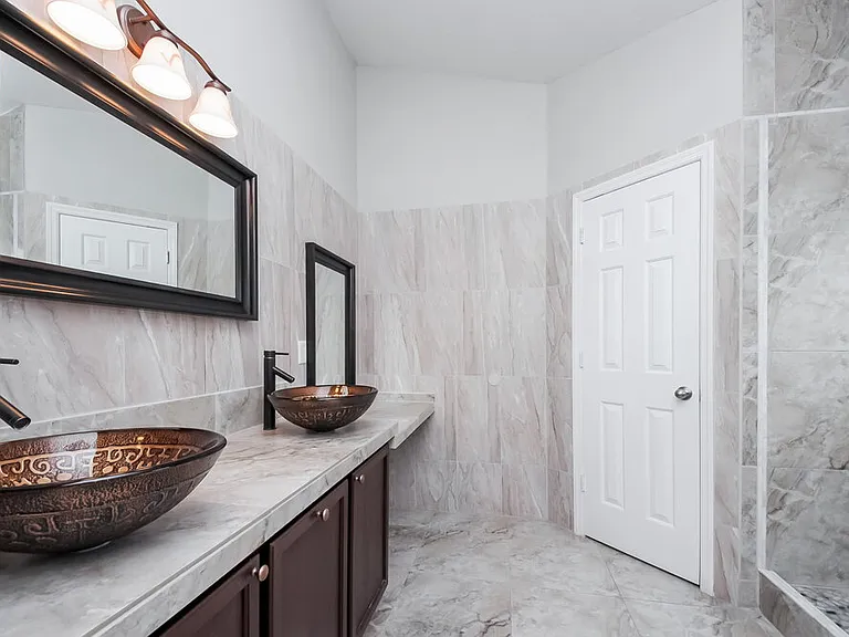 458 Tamarind Parke Ln — Photo 10