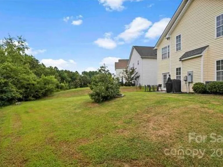 12148 Honor Guard Ave — Photo 18