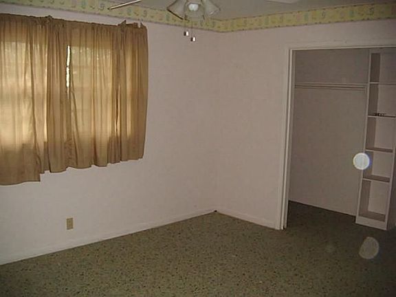 3rd image of 1354 S Jefferson Dr