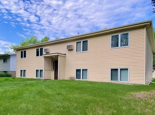 525 Oxford St APT 1, Grand Forks, ND 58203