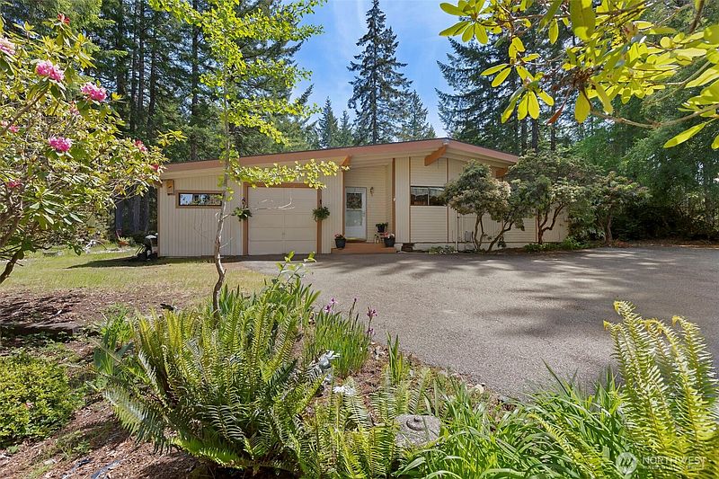 2nd image of 91 E Jack Pine Lane
