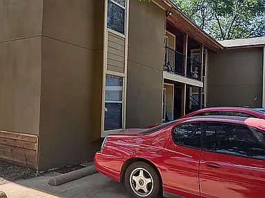1 bed, 750 sqft, $1,050 — Photo 2