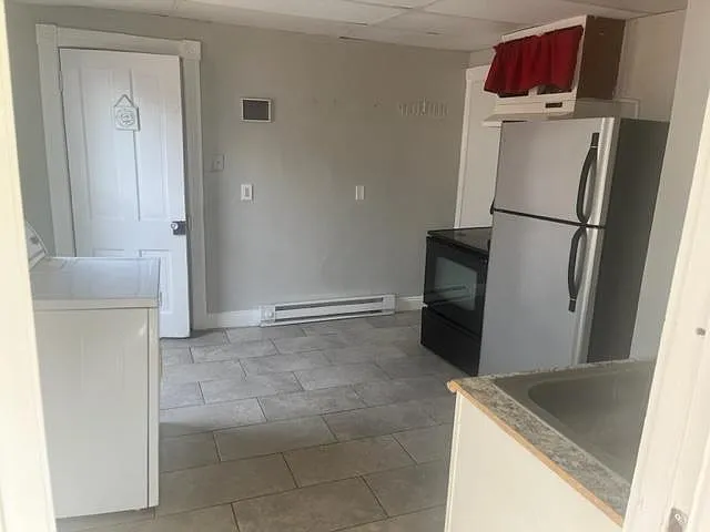Building Photo - 407 Guilford Ave #2F