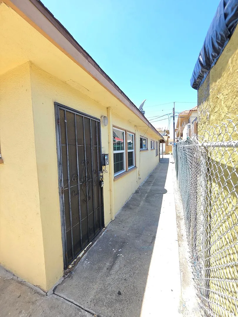 12521 York Ave — Photo 3