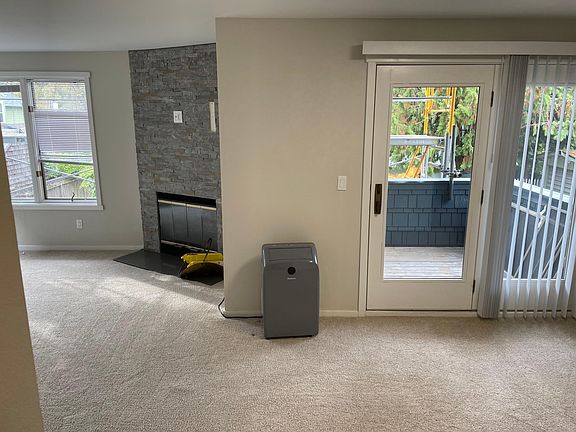 2nd image of 202-1615 43rd Ave E #202