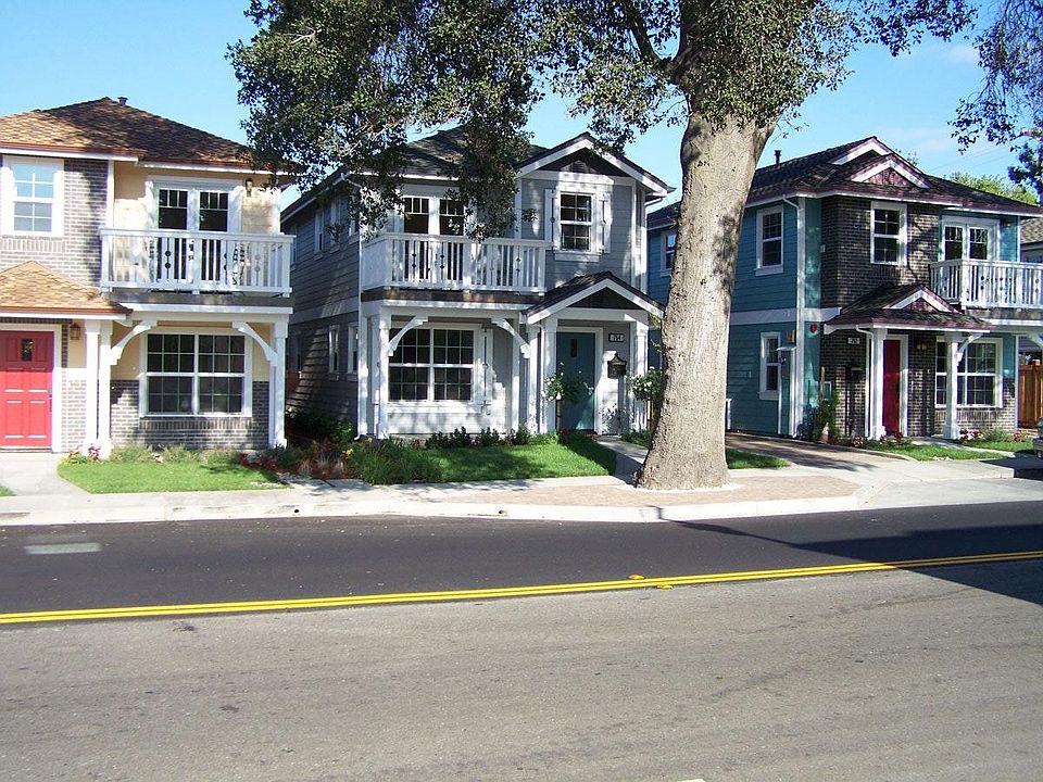 Street view - some K Commons Homes