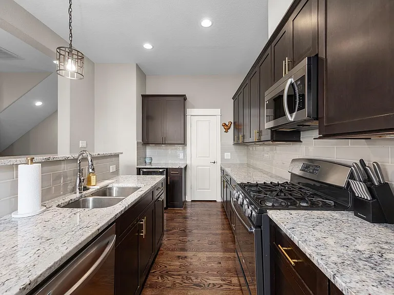 1314 W 21st St #B — Photo 17