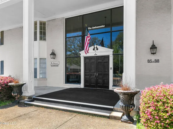 5025 Wayneland Dr APT M6, Jackson, MS 39211