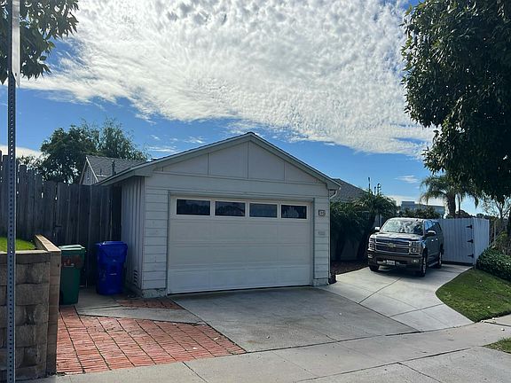 3rd image of 7045 Beagle St