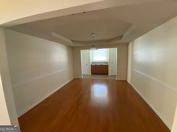 5th image of 530 Shire Ln