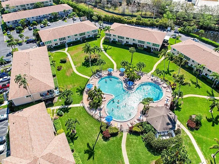200 Palm Dr #7-R — Photo 18