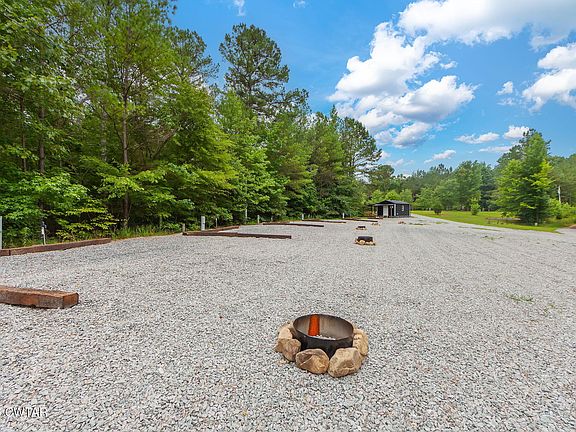 4th image of 1029 Cavia Rd