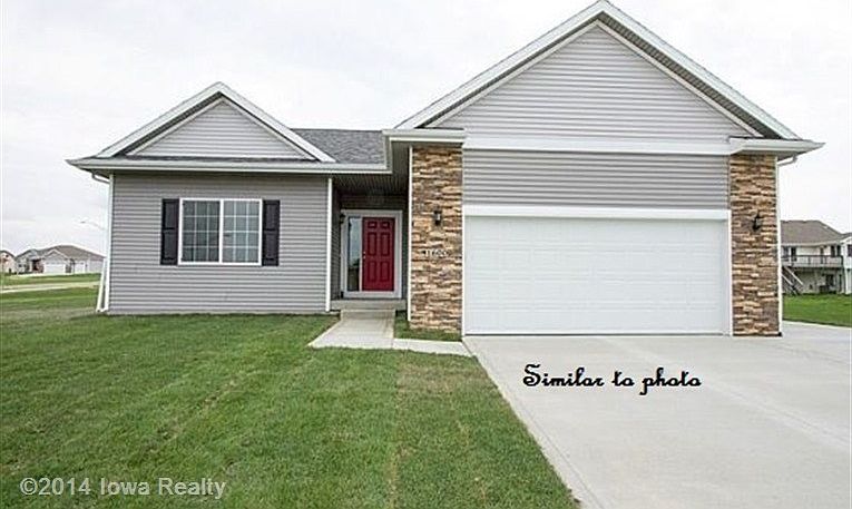 1st image of 862 NW Orchard Dr