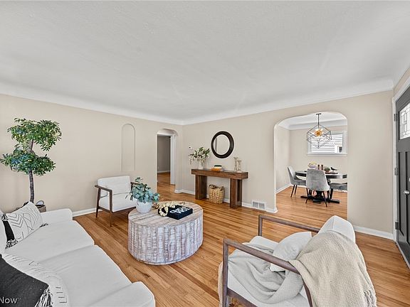 3rd image of 5803 Morningside Dr