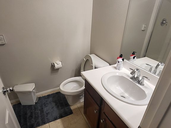 3rd image of 73895 Mondrian Pl