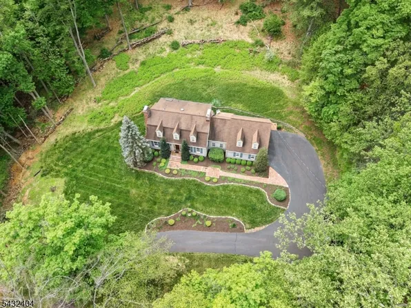 13 Hamden Rd, Franklin Twp., NJ 08822