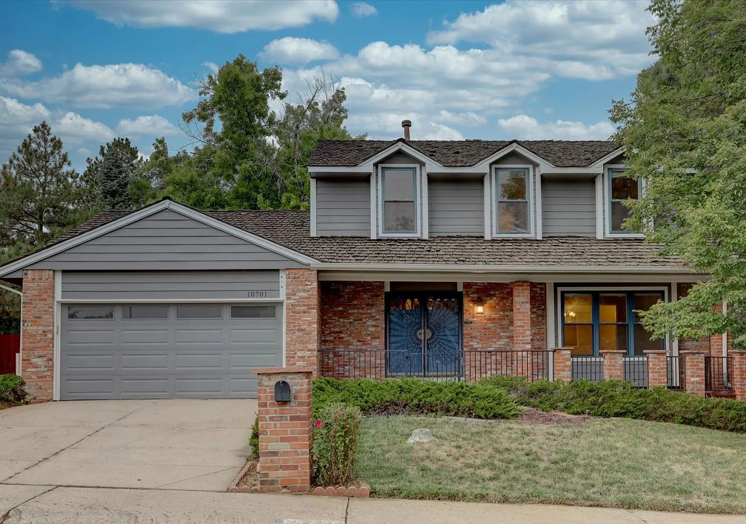 Spectacular 4Bed/3.5 Bath on a Large Corner Lot in Westminster! — Photo 1