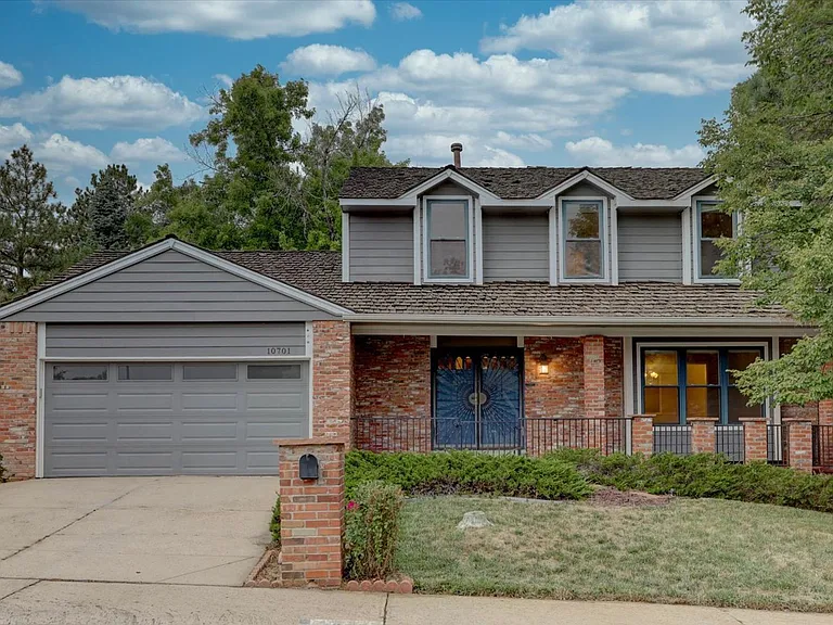 10701 Hobbit Ln — Photo 1