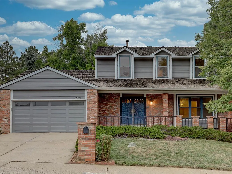 10701 Hobbit Ln