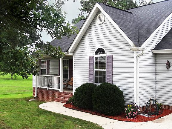 3rd image of 249 Auburn Dr
