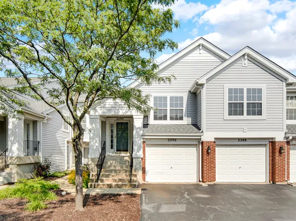 2290 Scott Ln, Aurora, IL