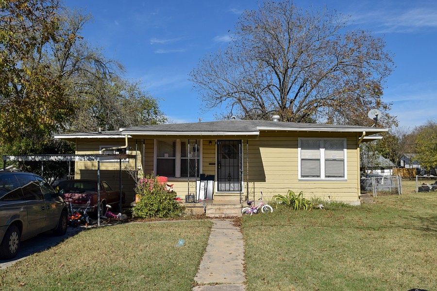 1st image of 131 Eureka Dr