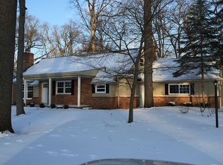 5526 Woodridge Dr, Toledo, OH 43623