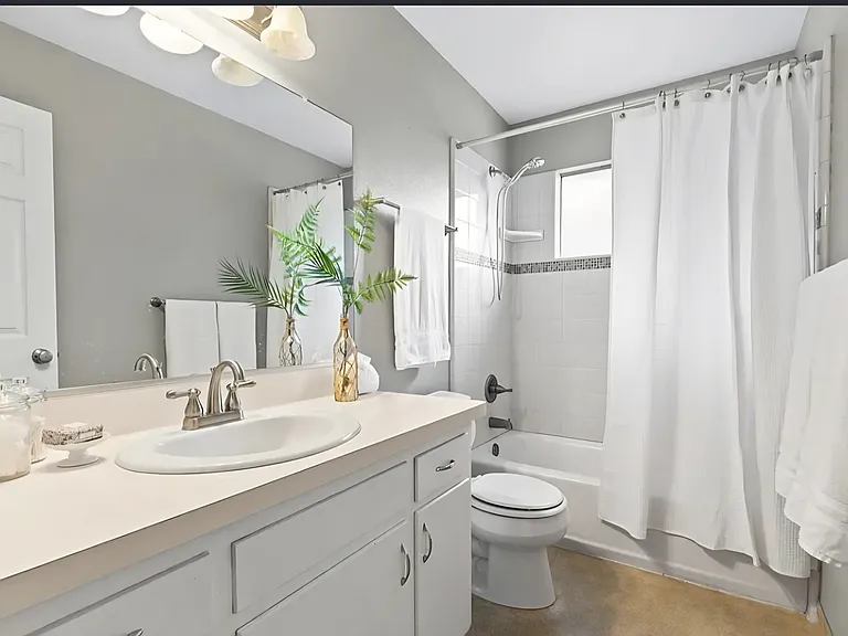 6 Plaza Way — Photo 11