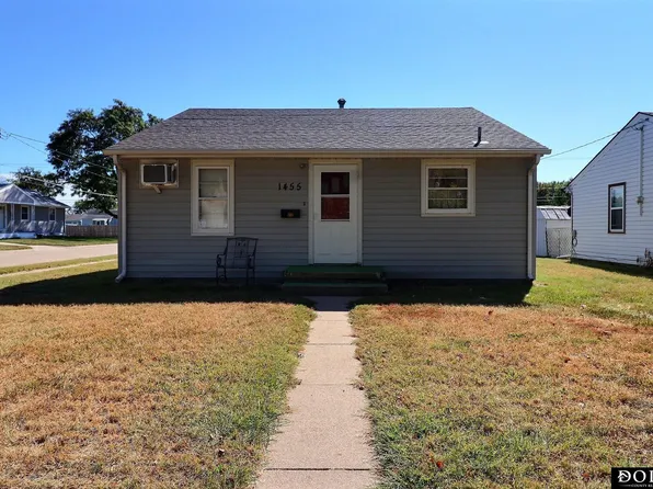 1455 E Dodge St, Fremont, NE 68025