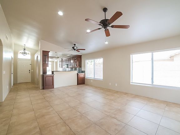 3rd image of 9148 W Kings Ave