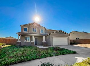 975 Lismore Ct, Hemet, CA 92543