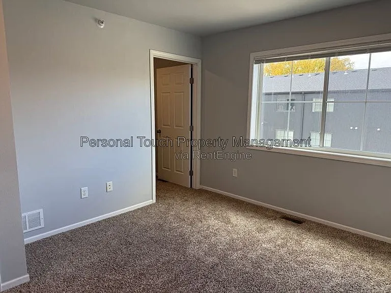 808 7th Ave S #6 — Photo 18
